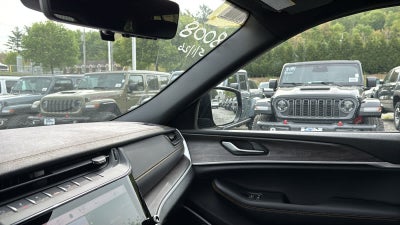 2026 Jeep Grand Cherokee 85th Anniversary Edition