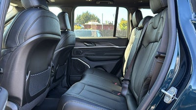 2027 Jeep Grand Cherokee GRAND CHEROKEE LIMITED RESERVE 4X4