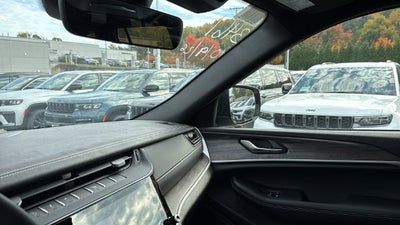 2027 Jeep Grand Cherokee GRAND CHEROKEE LIMITED 4X4