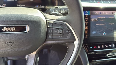 2026 Jeep Grand Cherokee L Laredo Altitude