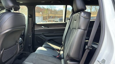 2026 Jeep Grand Cherokee L Laredo Altitude