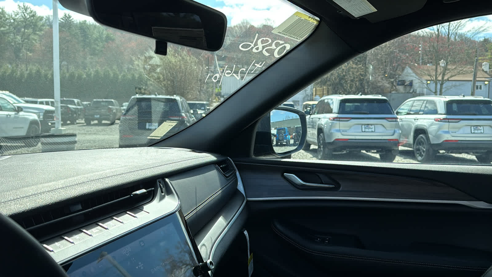 2026 Jeep Grand Cherokee L Laredo Altitude