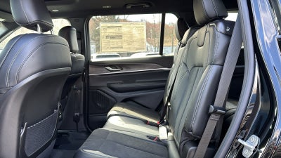 2026 Jeep Grand Cherokee L Laredo Altitude