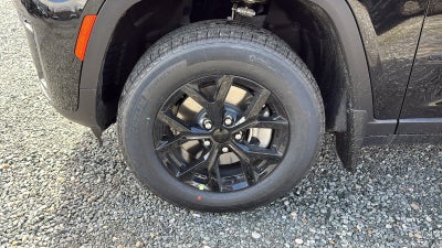 2026 Jeep Grand Cherokee L Laredo Altitude