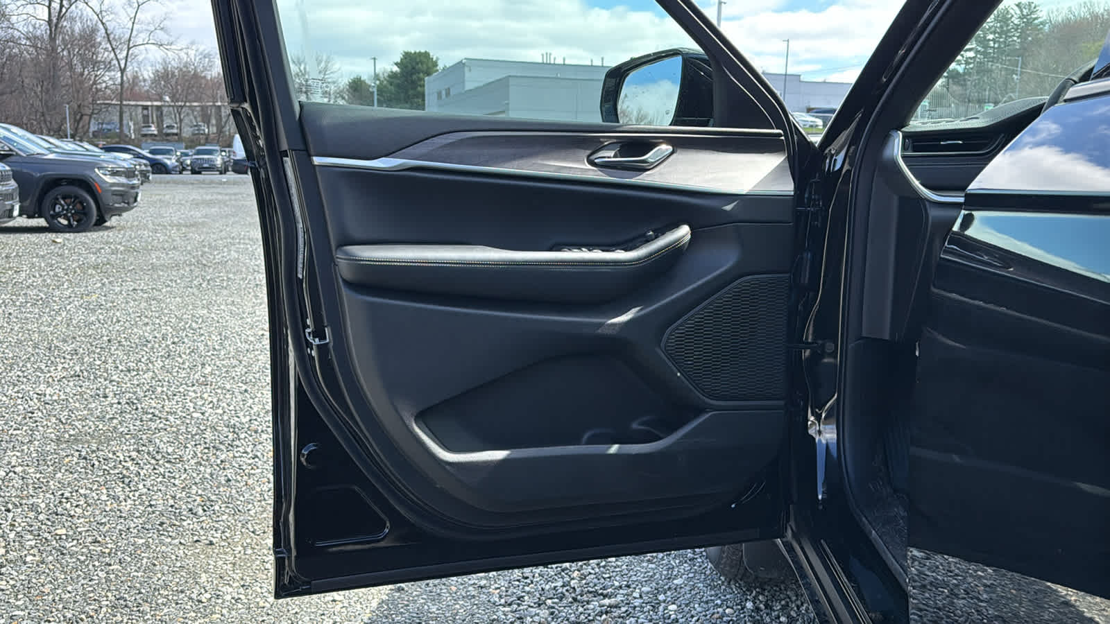 2026 Jeep Grand Cherokee L Laredo Altitude