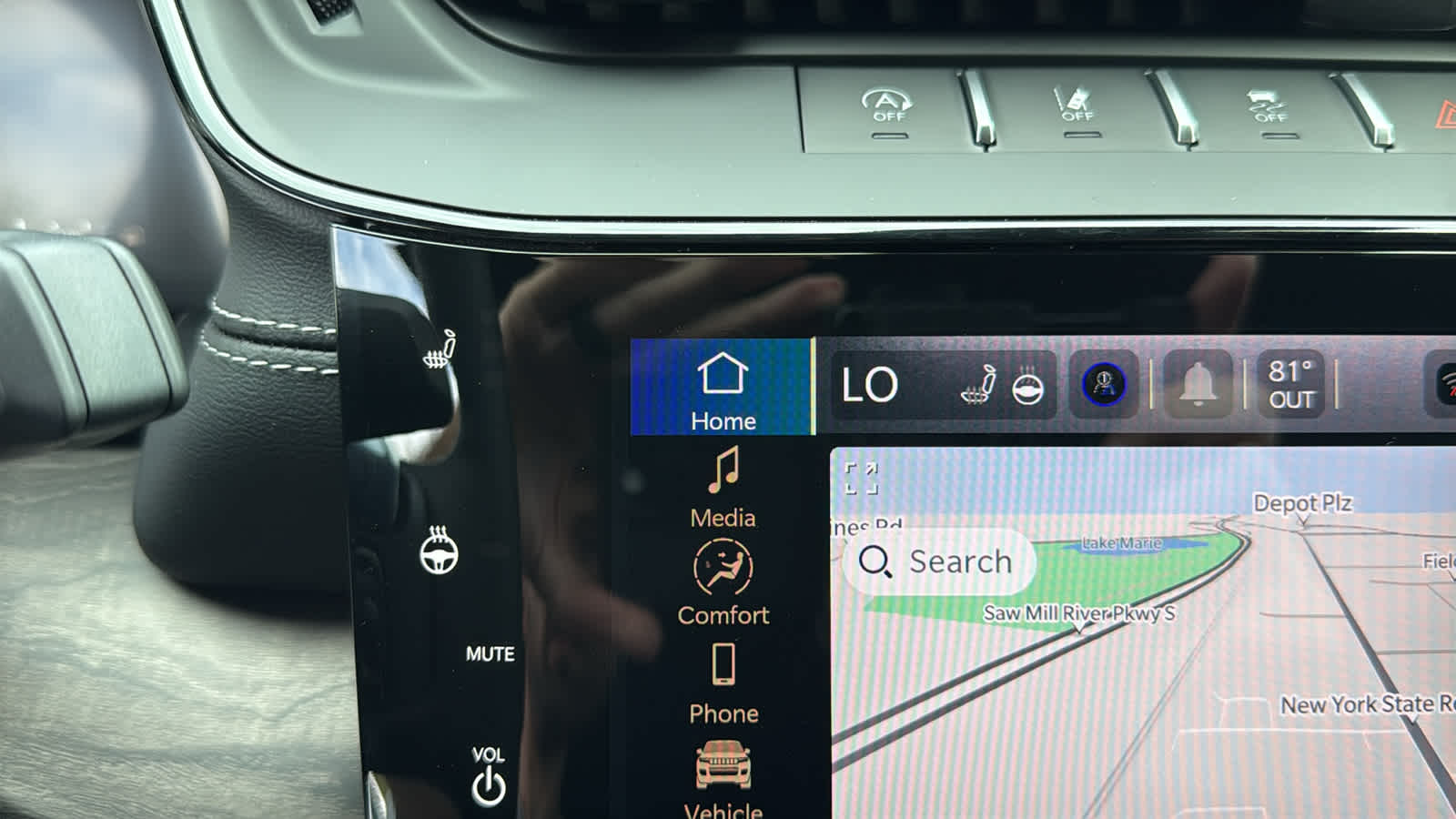 2027 Jeep Grand Cherokee L Laredo Altitude