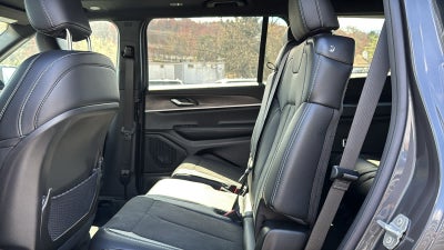 2026 Jeep Grand Cherokee L Laredo Altitude