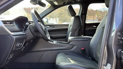 2026 Jeep Grand Cherokee L Laredo Altitude