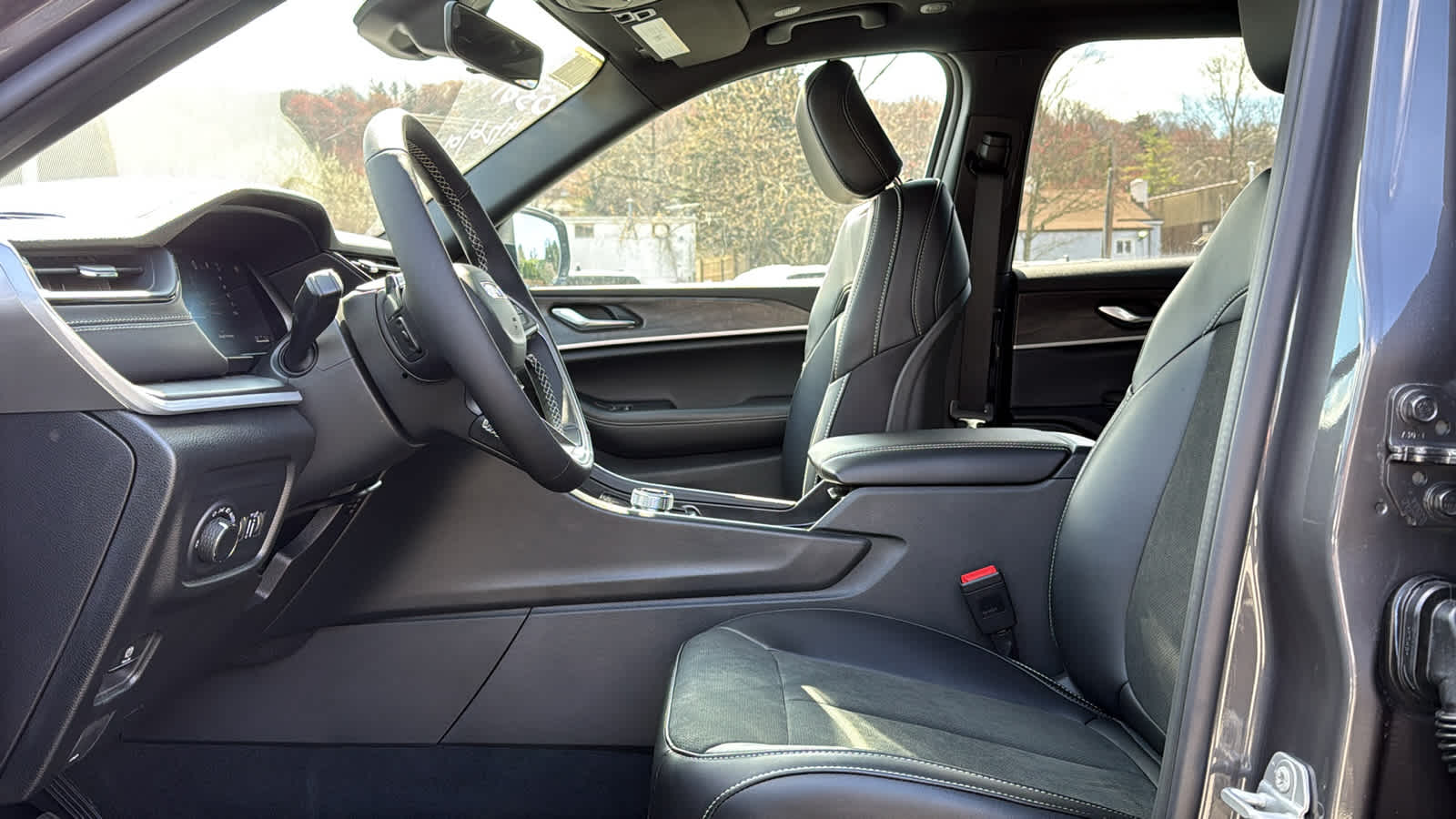 2026 Jeep Grand Cherokee L Laredo Altitude