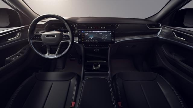 2026 Jeep Grand Cherokee L Laredo Altitude
