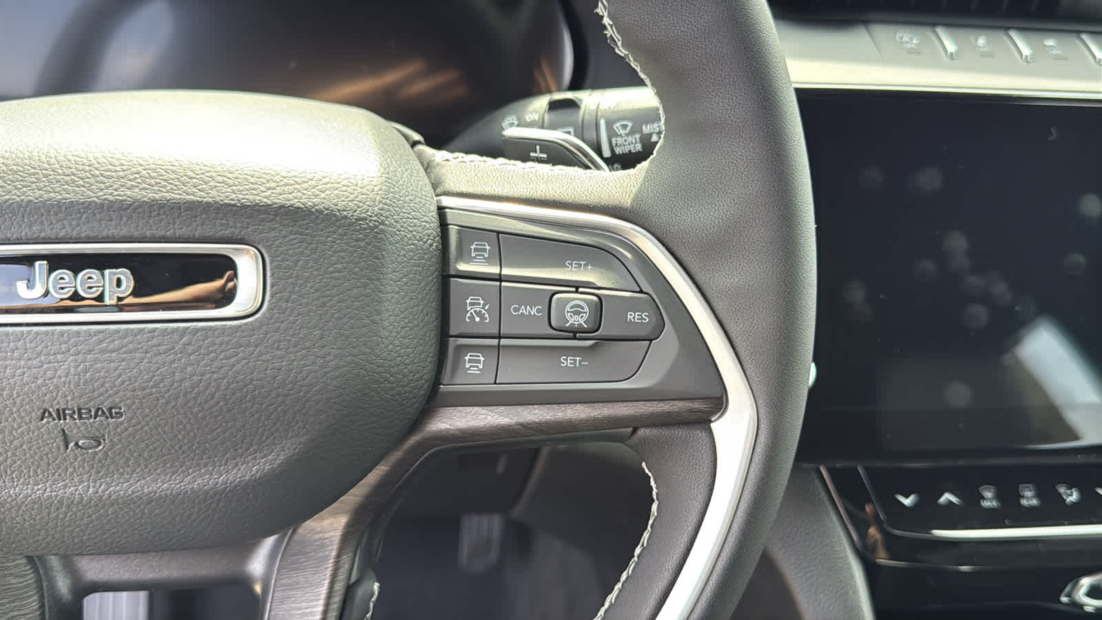 2026 Jeep Grand Cherokee L Laredo Altitude