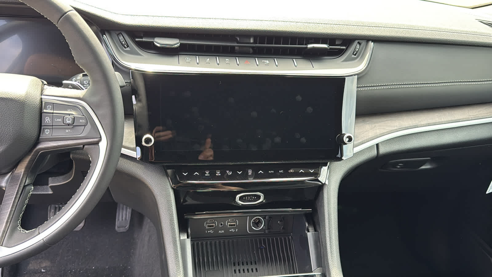 2026 Jeep Grand Cherokee L Laredo Altitude
