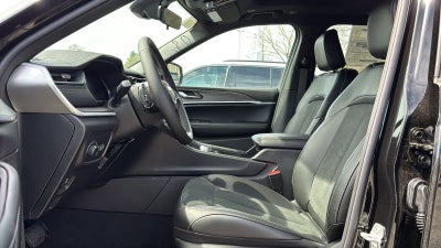 2026 Jeep Grand Cherokee L Laredo Altitude