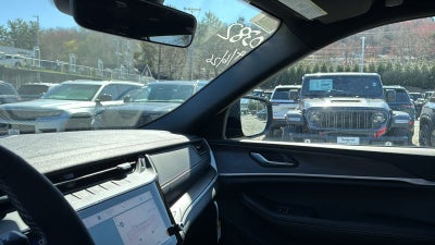 2026 Jeep Grand Cherokee L Laredo Altitude