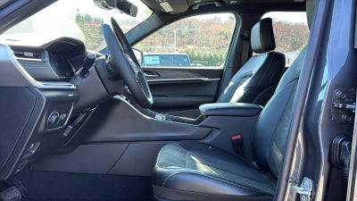 2026 Jeep Grand Cherokee L Laredo Altitude