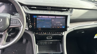 2026 Jeep Grand Cherokee L Laredo Altitude