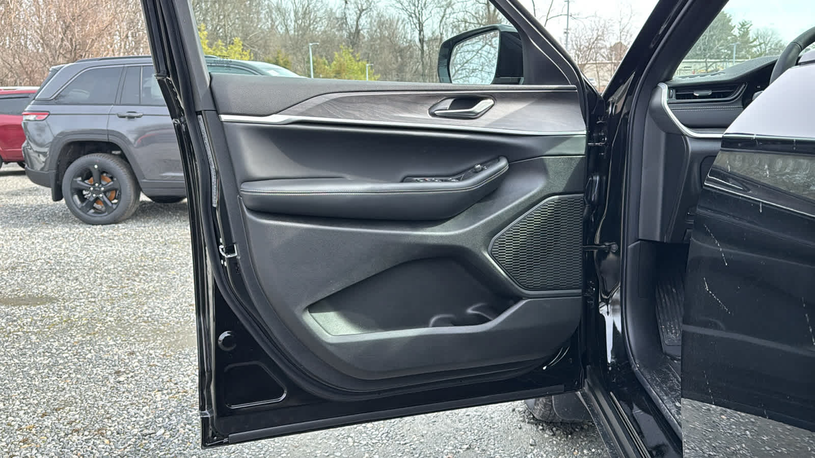 2026 Jeep Grand Cherokee L Laredo Altitude