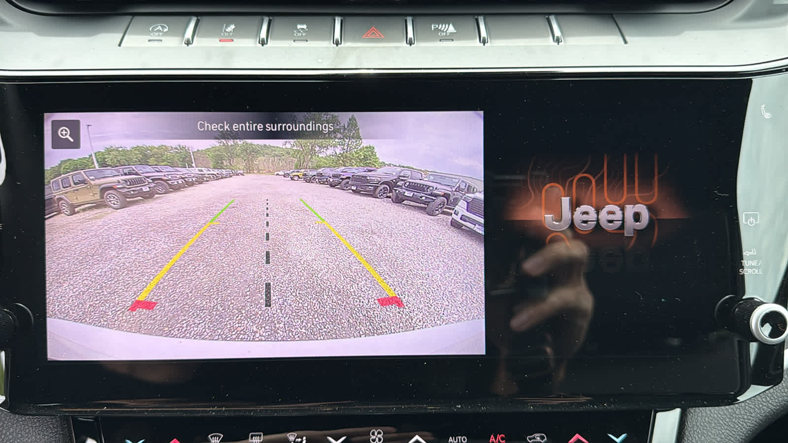 2026 Jeep Grand Cherokee L Laredo Altitude
