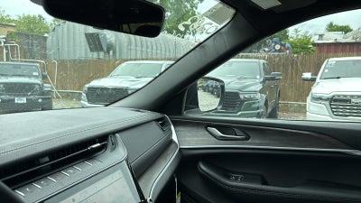 2026 Jeep Grand Cherokee L Laredo Altitude