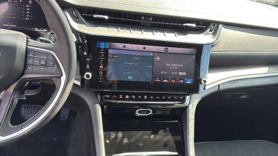 2026 Jeep Grand Cherokee L Laredo Altitude