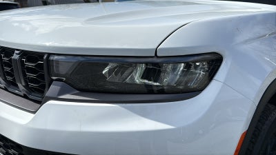 2026 Jeep Grand Cherokee L Laredo Altitude