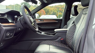 2027 Jeep Grand Cherokee L GRAND CHEROKEE L SUMMIT 4X4