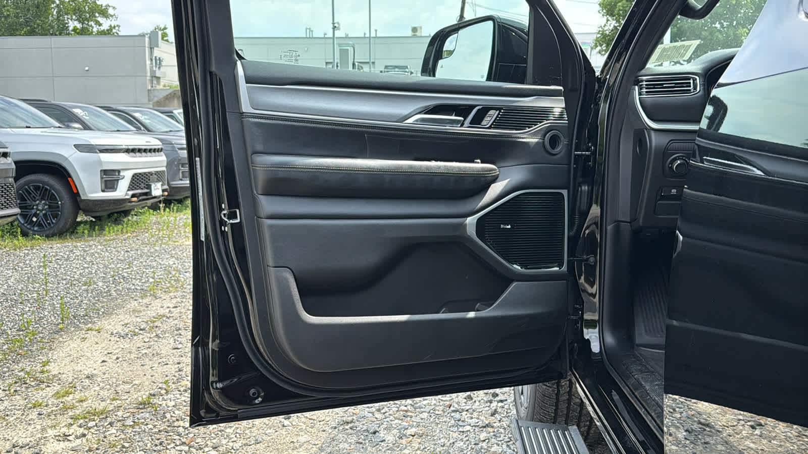 2026 Jeep Grand Wagoneer Limited Altitude