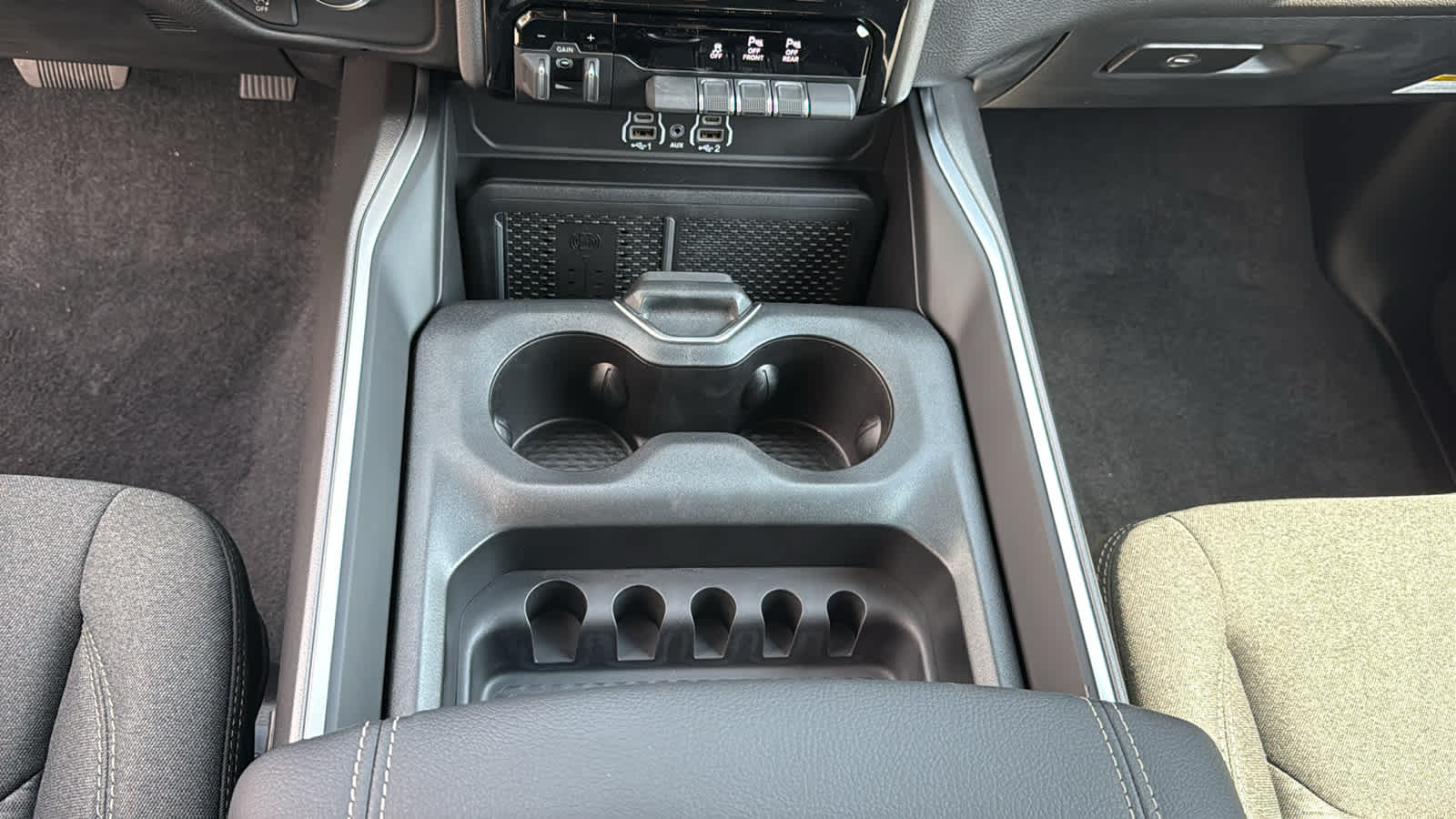 2027 RAM 1500 Big Horn