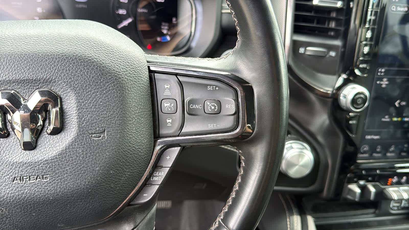 2023 RAM 1500 Limited