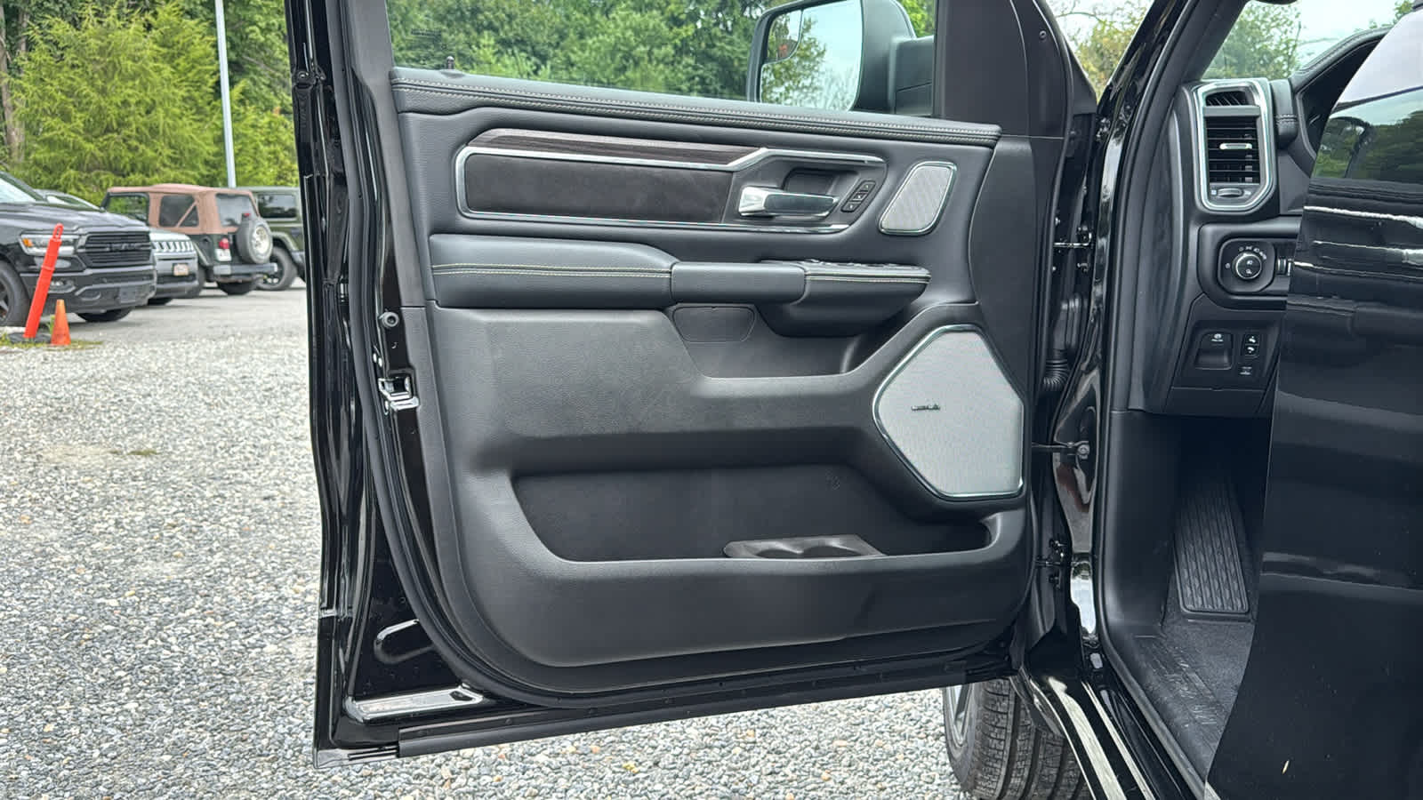 2027 RAM 1500 Laramie