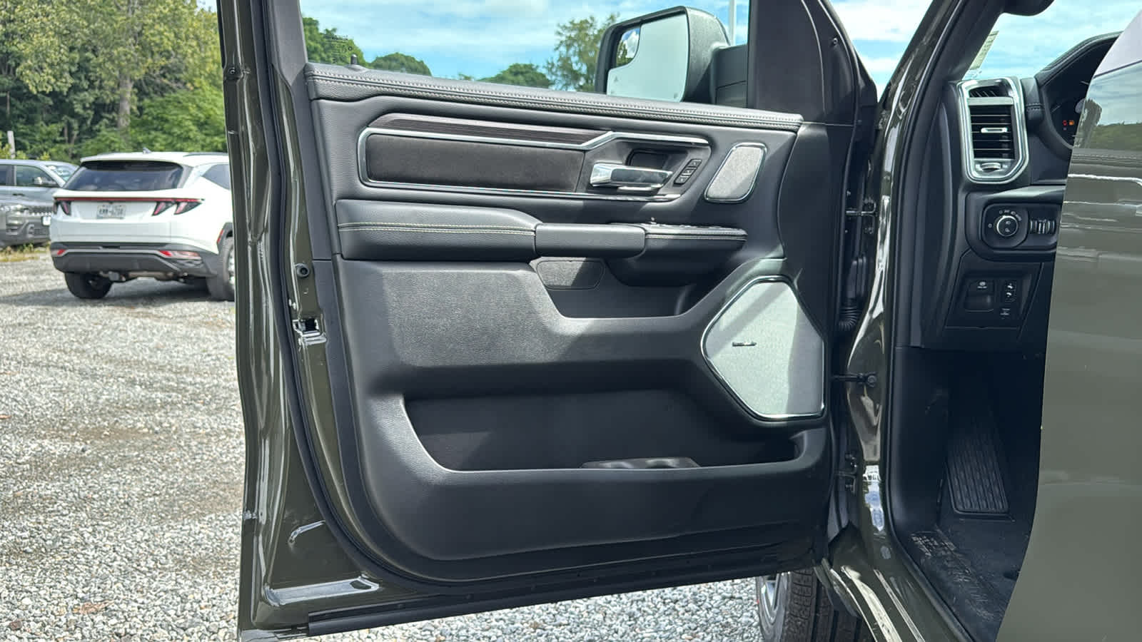2027 RAM 1500 Laramie