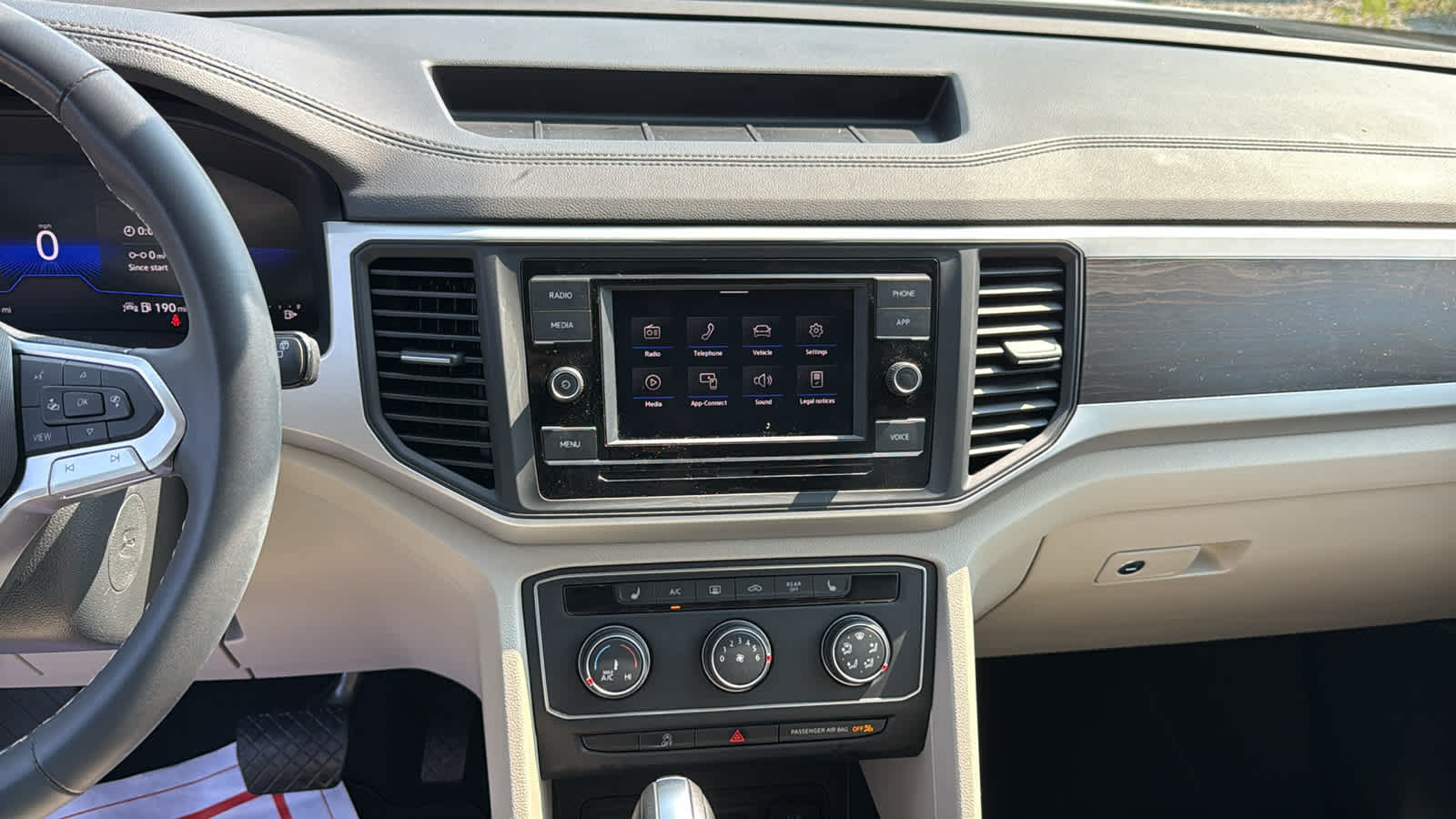 2023 Volkswagen Atlas 2.0T SE