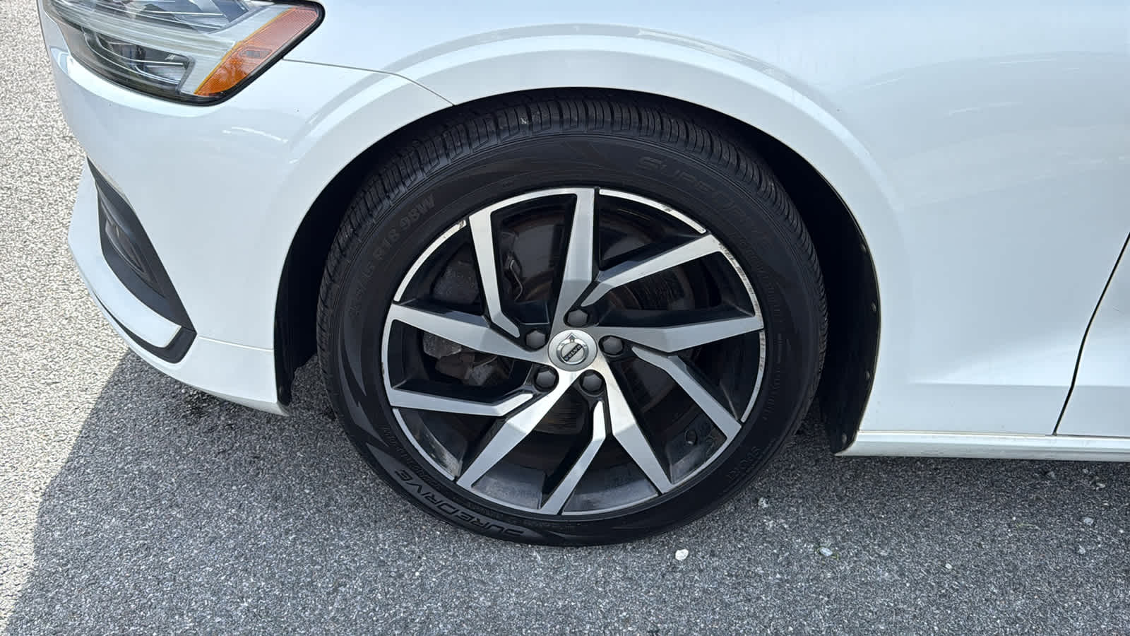 2019 Volvo S60 Momentum